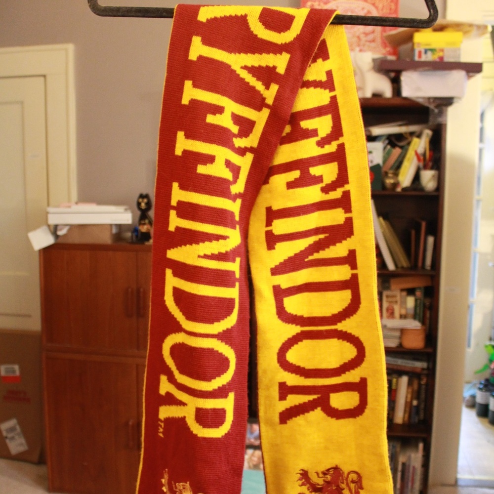 Gryffindor Scarf, Wizarding World of Harry Potter